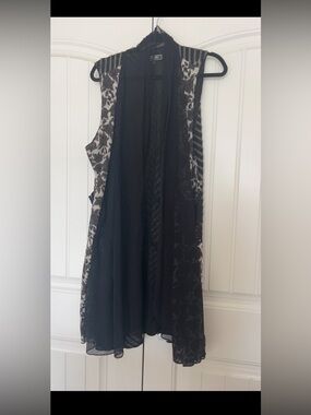 Mesh & Animal Print Open-Front Vest - Black